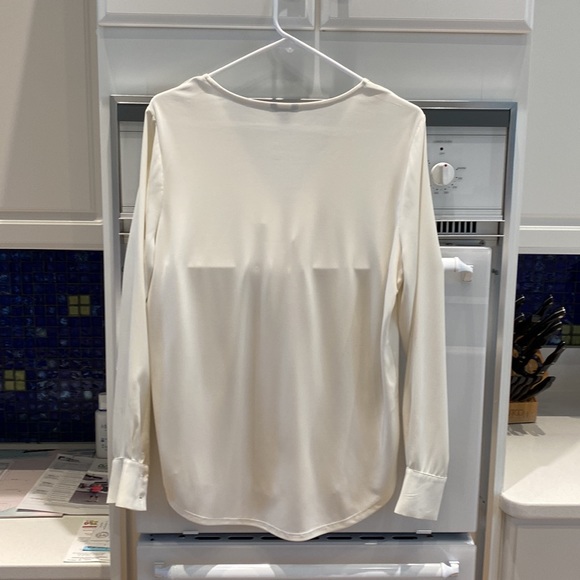 Ann Taylor v neck blouse - Picture 4 of 5